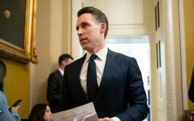 Senator Josh Hawley (R-MO) introduced a tariff rebate for Americans.