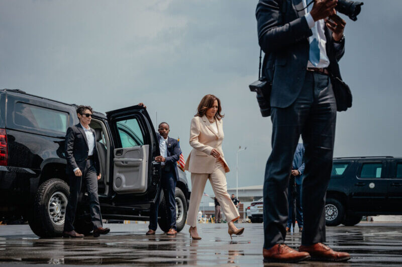 LAPD Officers Pulled from Duties to Guard Kamala Harris - Credit: Jamie Kelter Davis for POLITICO