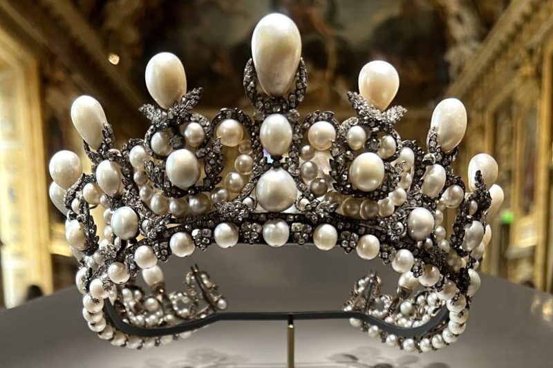 Eugenie's Tiara - The Modern Memo Thieves Steal Napoleon’s Jewels in Daring Daylight Heist