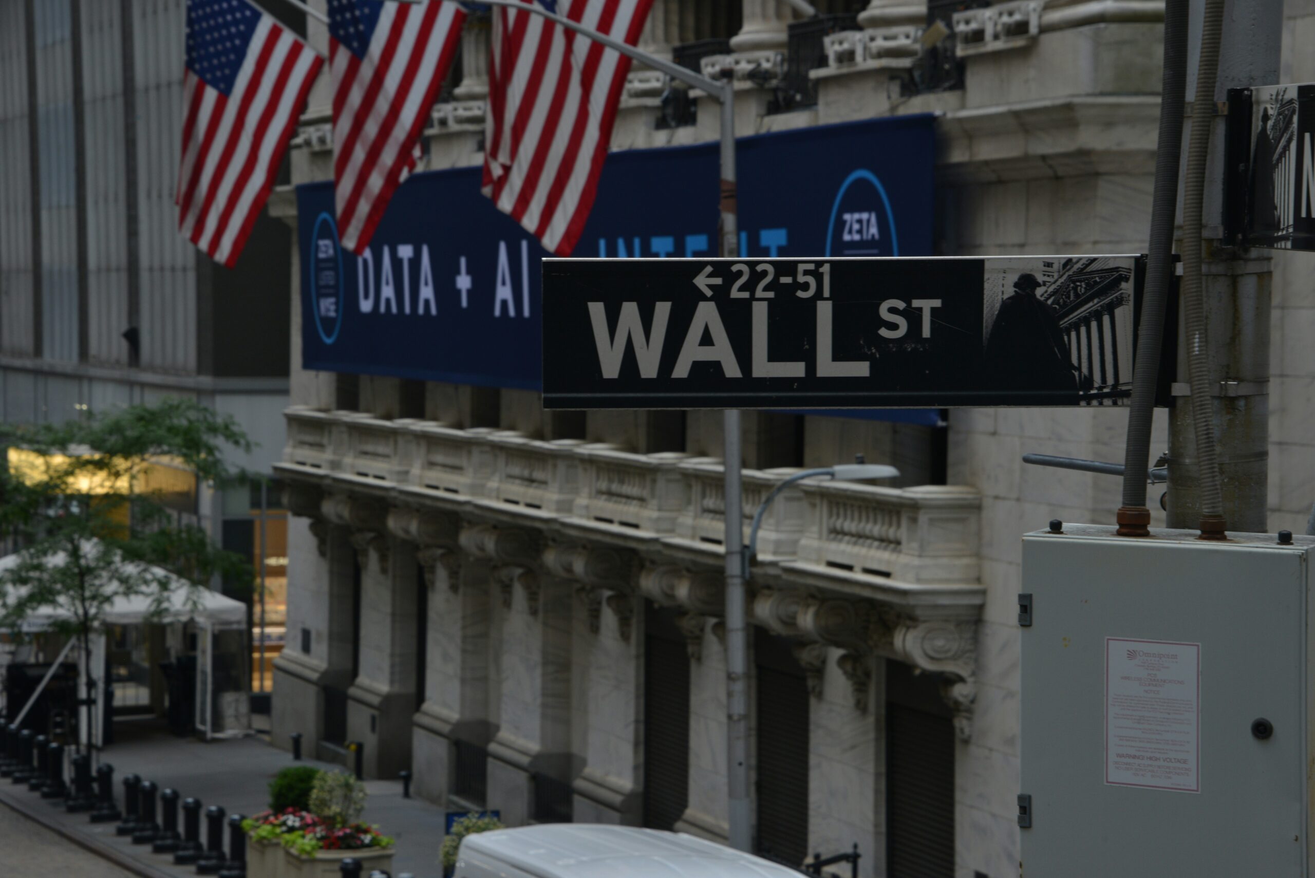 Corporate Earnings Surge Again as Wall Street Banks Post Blowout Second Quarter
