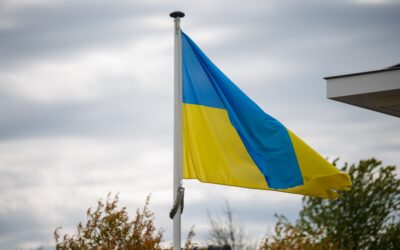 Kremlin Declares Ukraine Peace Talks in 'Deep Pause' as Putin Orders New Wave of Strikes