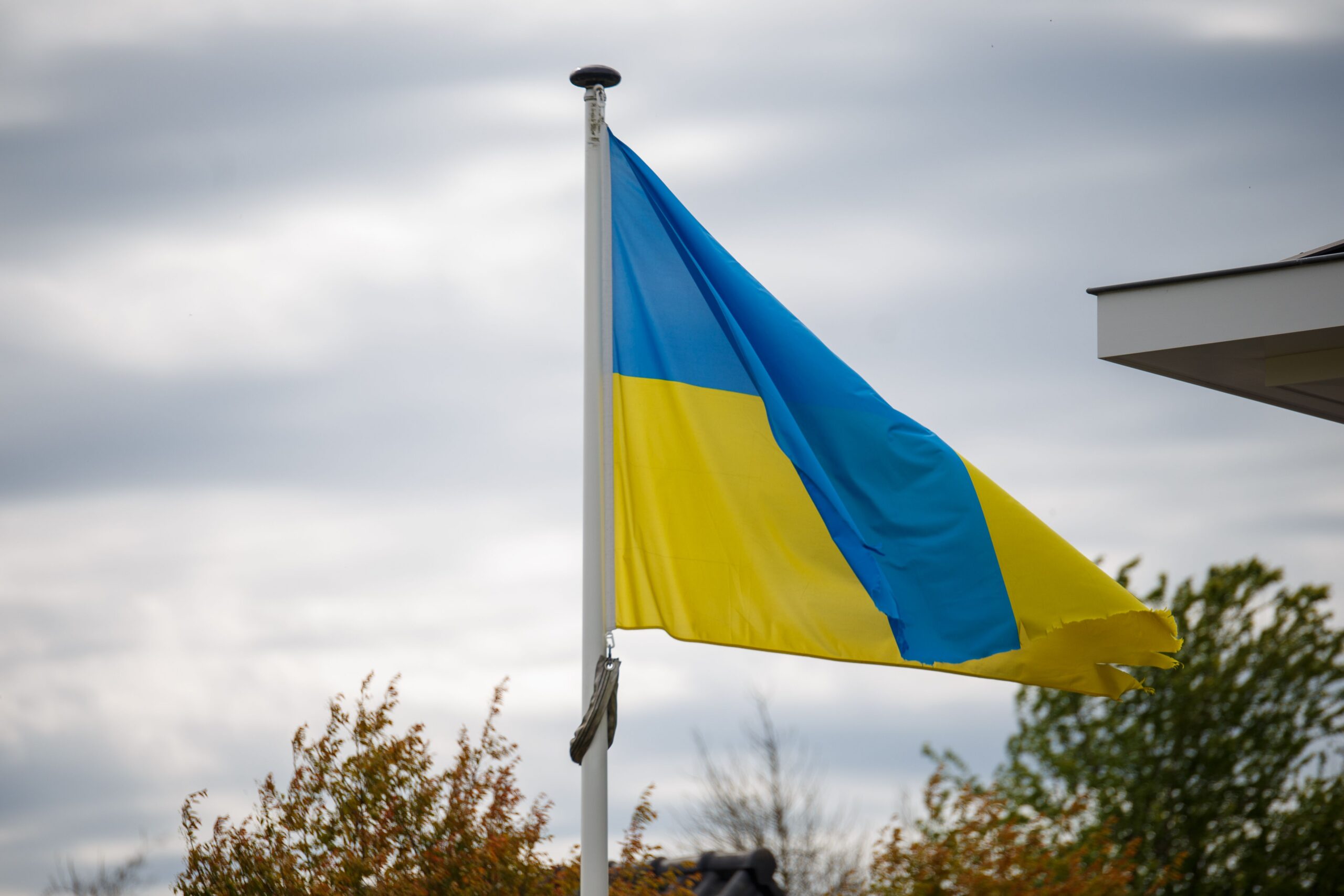 Kremlin Declares Ukraine Peace Talks in 'Deep Pause' as Putin Orders New Wave of Strikes